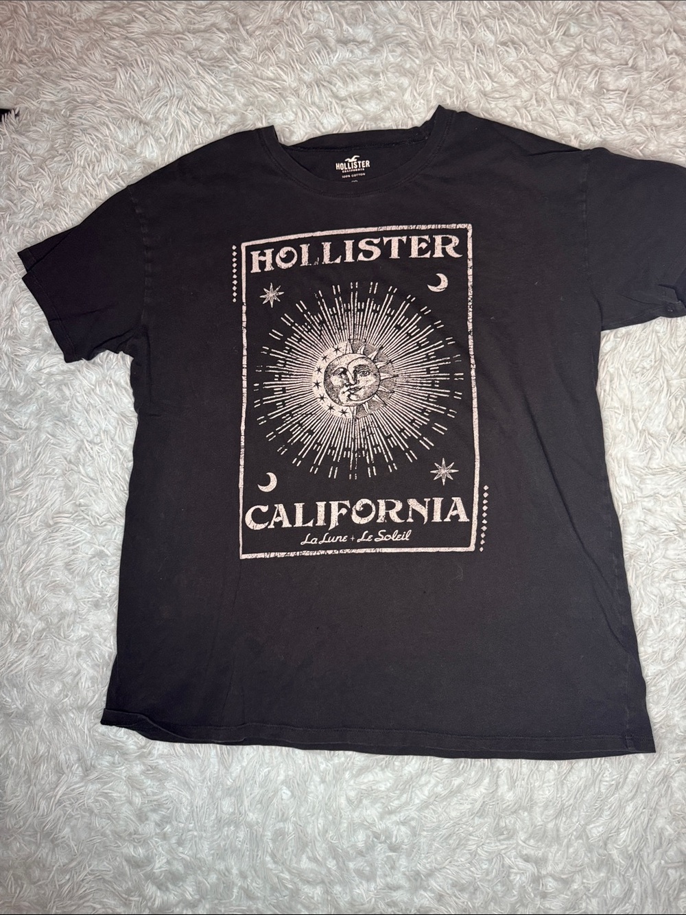 Hollister Black Graphic California Sun & Moon Tee medium  47